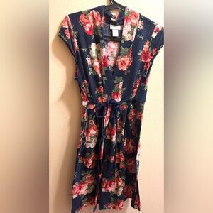 Maternity Floral Navy Dress-Pockets! 
Fits great when not pregnant too!